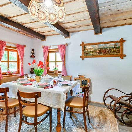Pet Friendly Home In Varazdin Breg With Jacuzzi Bagian luar foto