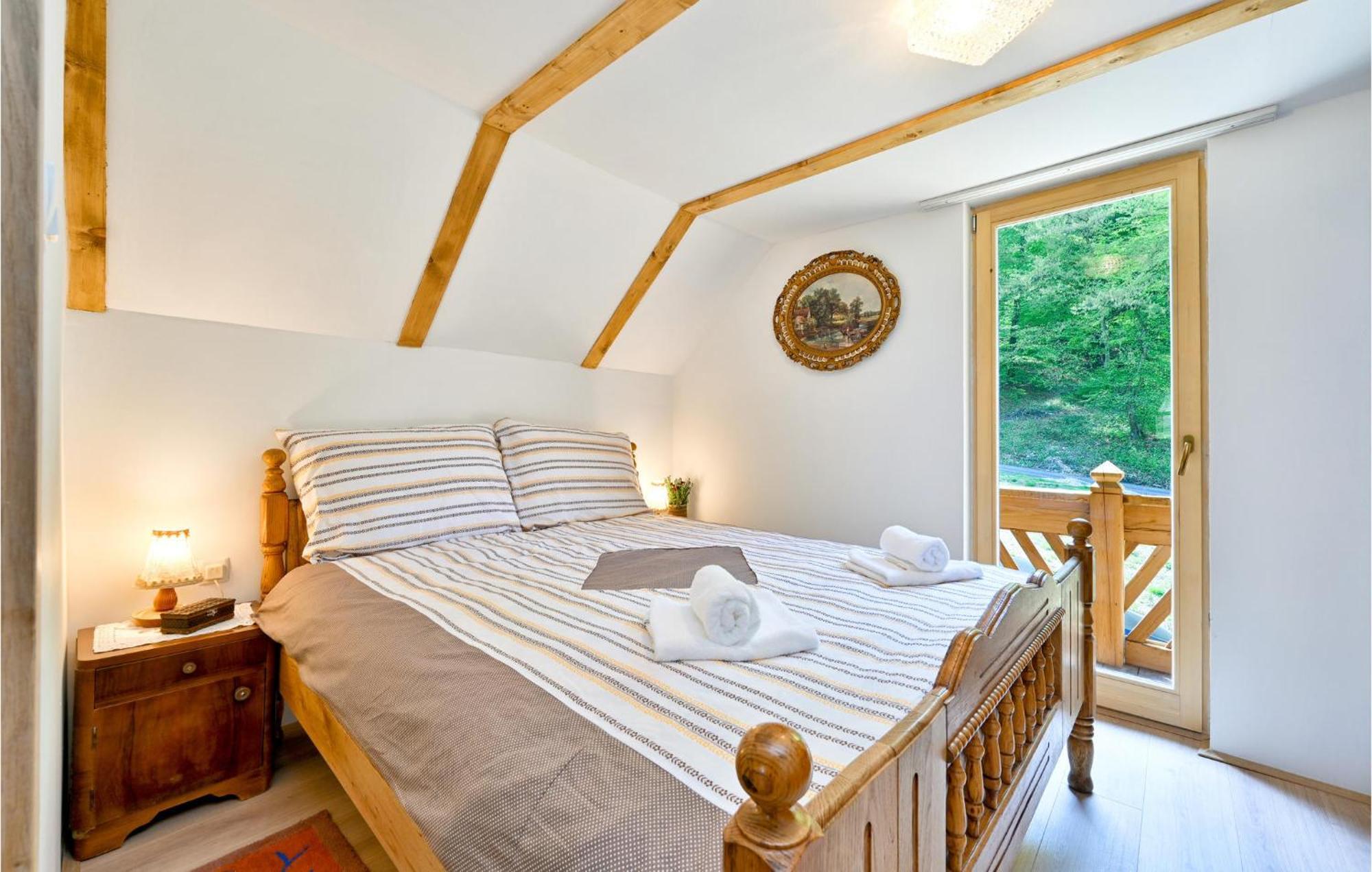 Pet Friendly Home In Varazdin Breg With Jacuzzi Bagian luar foto